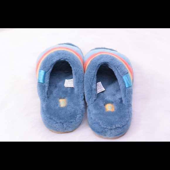 UGG
FLUFF YOU STRIPES - Picture 6 of 8